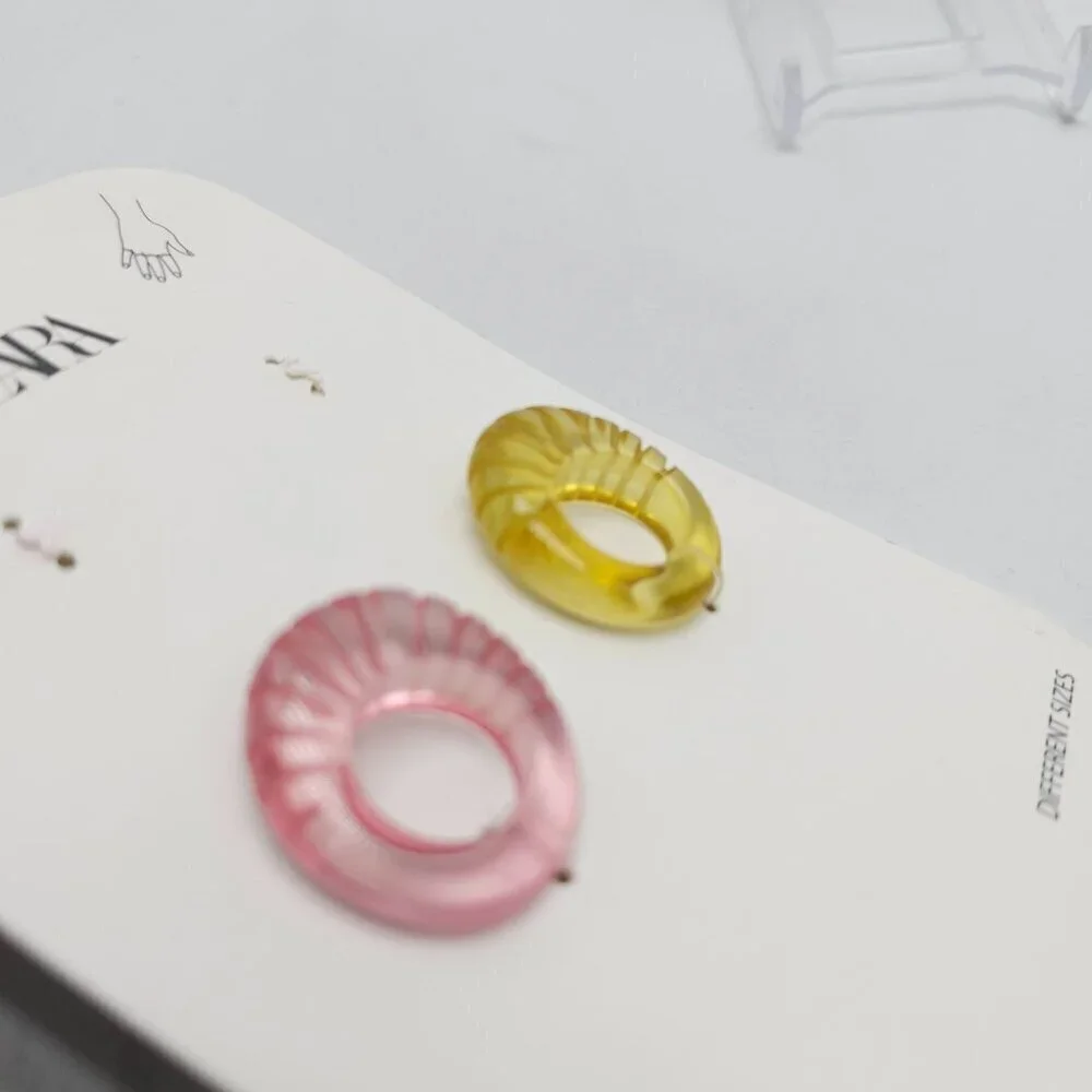 Zara Pink Yellow Acrylic Ring Set READ ME MISSING TWO Size 4